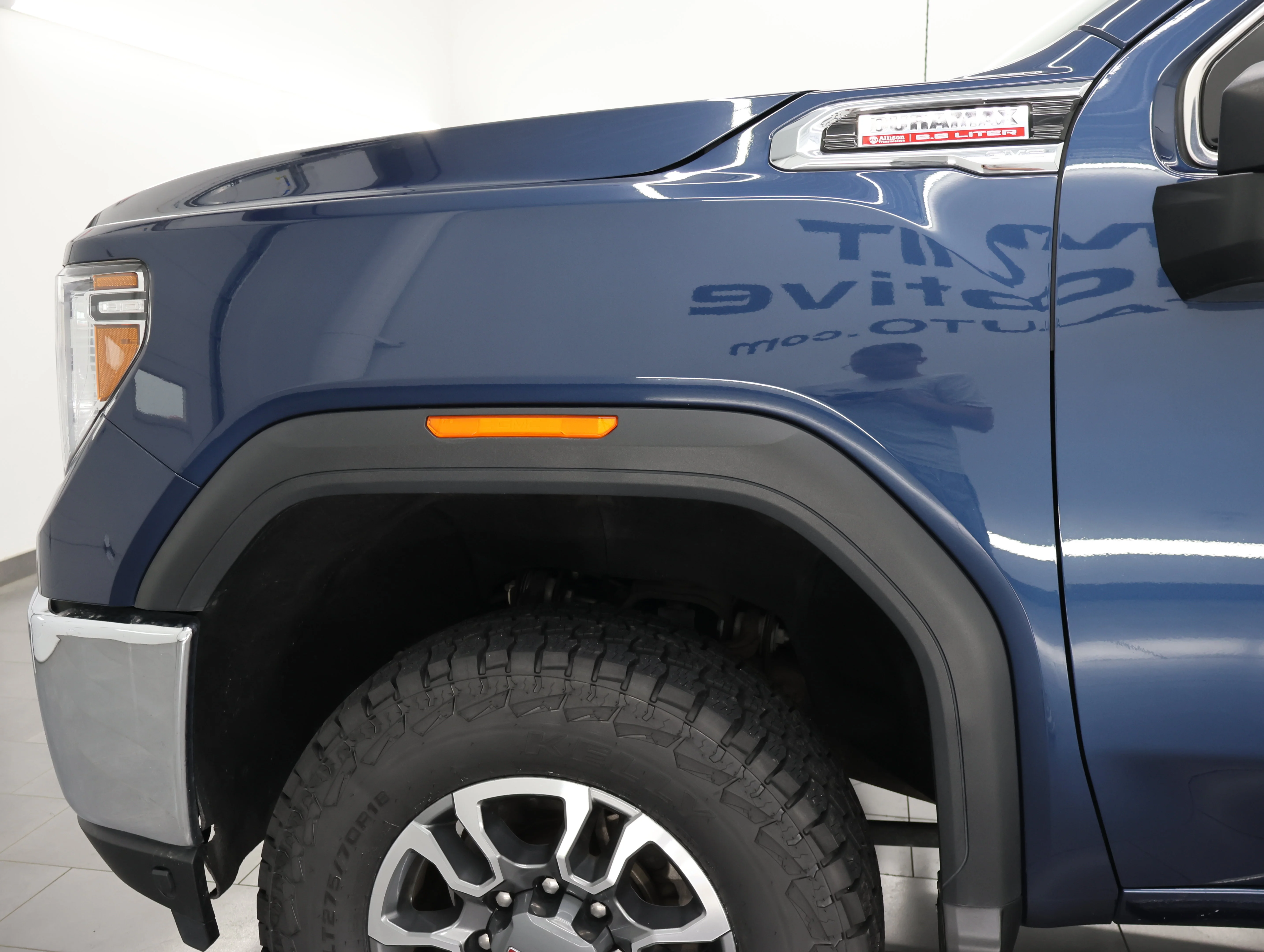 Used 2023 Pacific Blue Metallic GMC SLE image 32