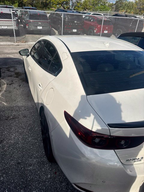 Used 2022 White Mazda Premium Plus image 4