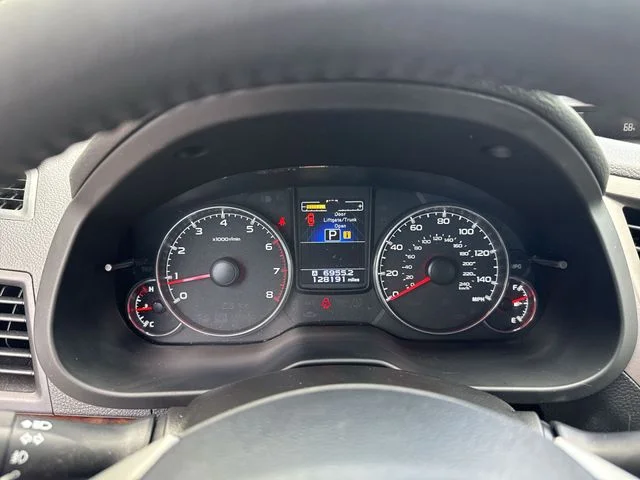 Used 2013 Silver Subaru 2.5i image 18