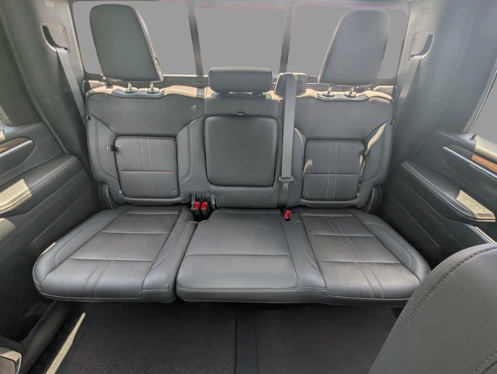 Used 2024 Black Chevrolet High Country image 39