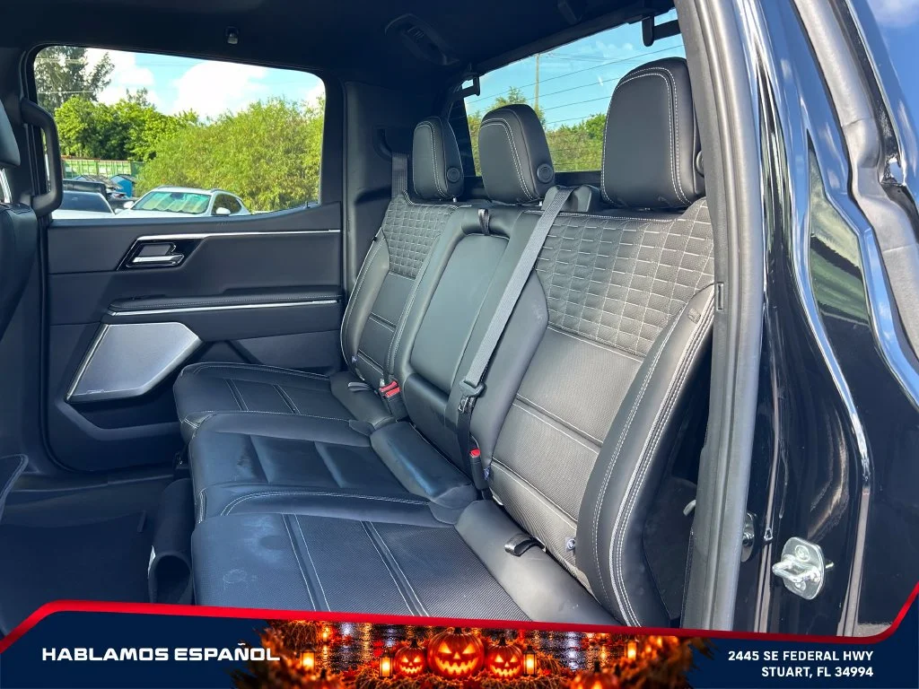 Used 2025 Onyx Black GMC Extended Range Denali image 30