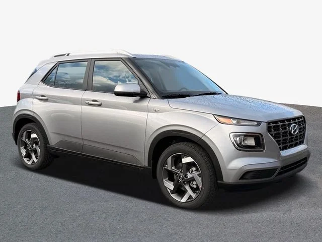 Used 2026 Silver Hyundai SEL image 4