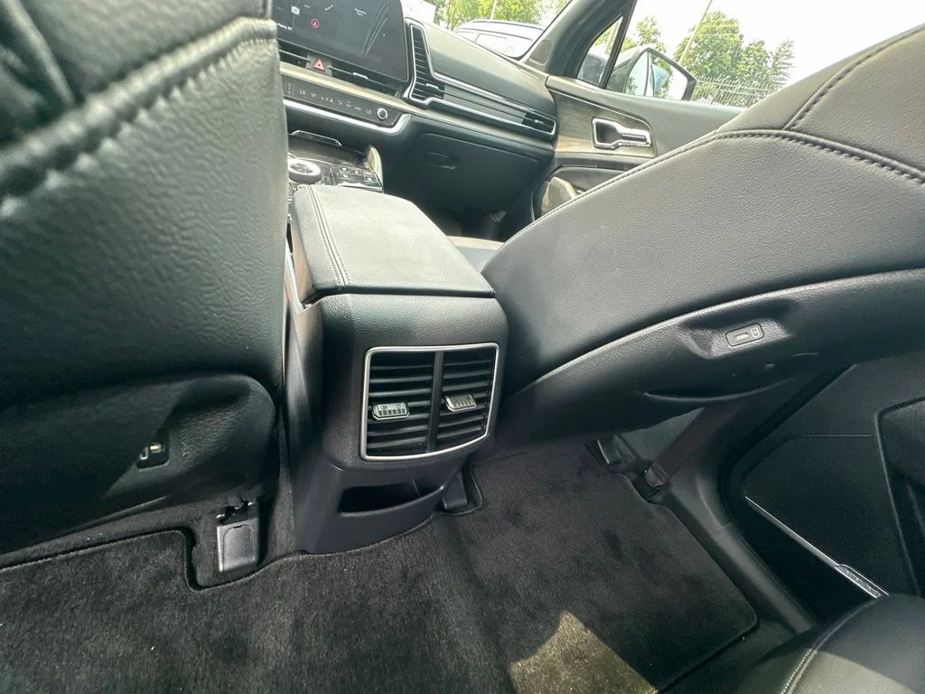 Used 2024 Blue Kia X-Line Prestige image 27