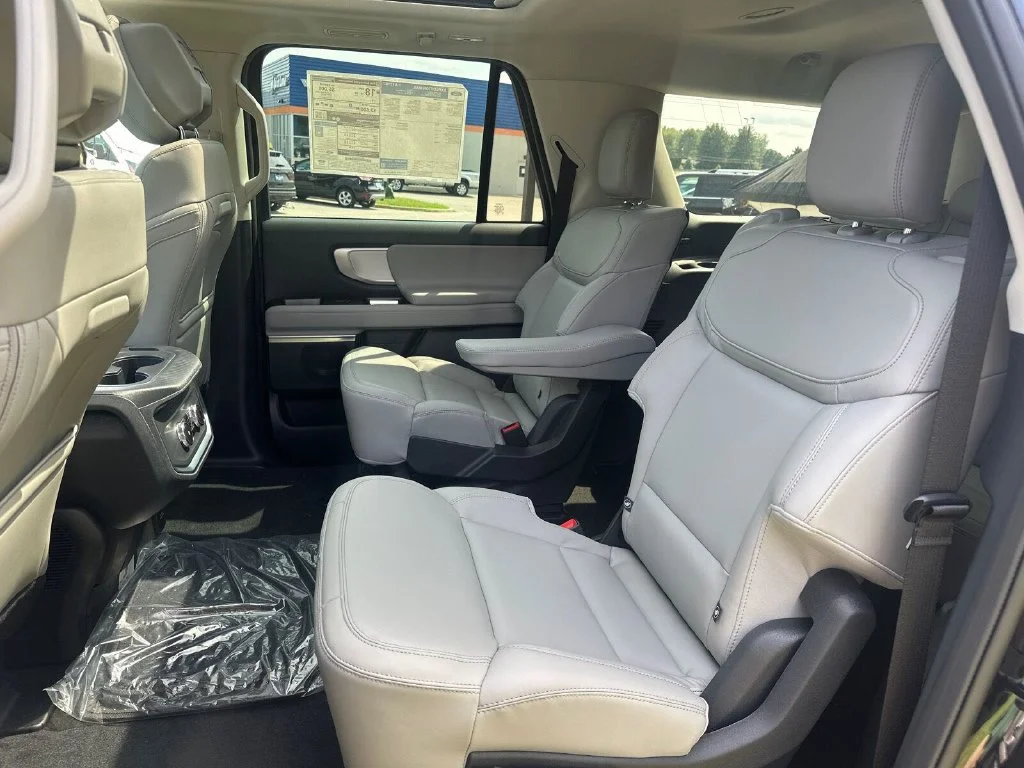 New 2027 Black Ford Active image 17