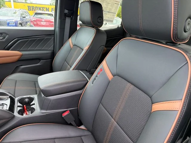 2026 GMC Canyon AT4 - Photo 19