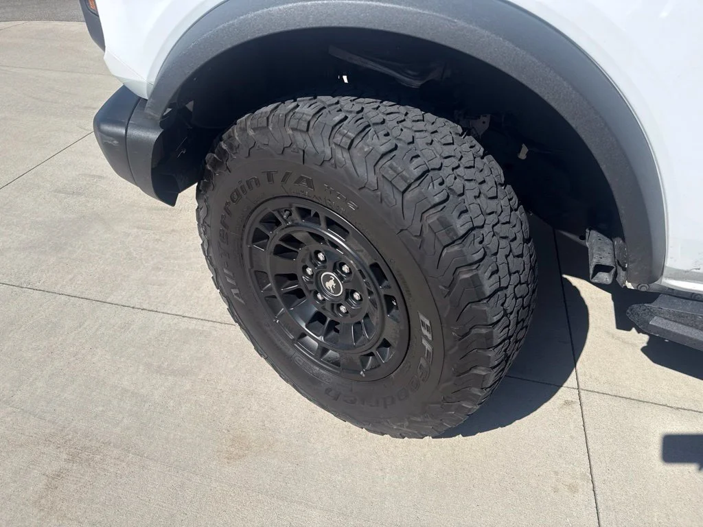 Used 2022 Oxford White Ford Badlands image 11