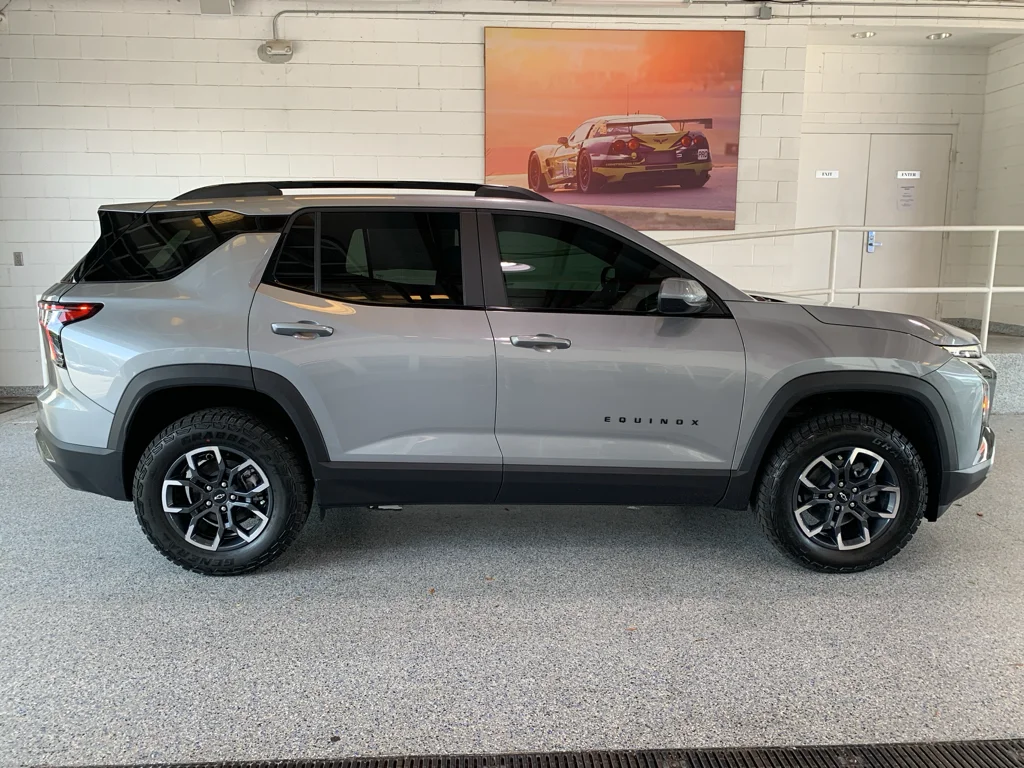 2027 Chevrolet Equinox ACTIV - Photo 12