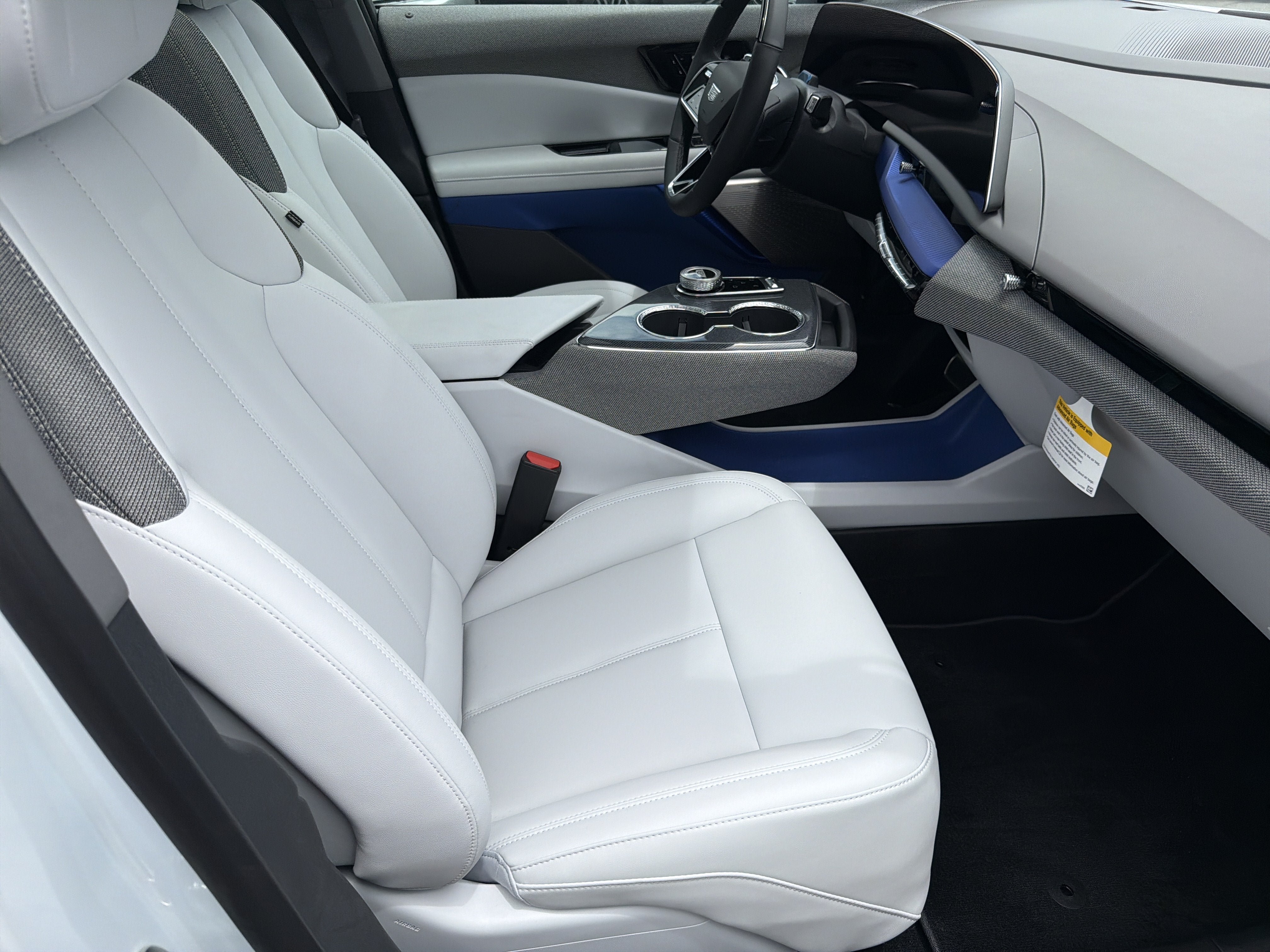 2026 Cadillac OPTIQ Luxury - Photo 67