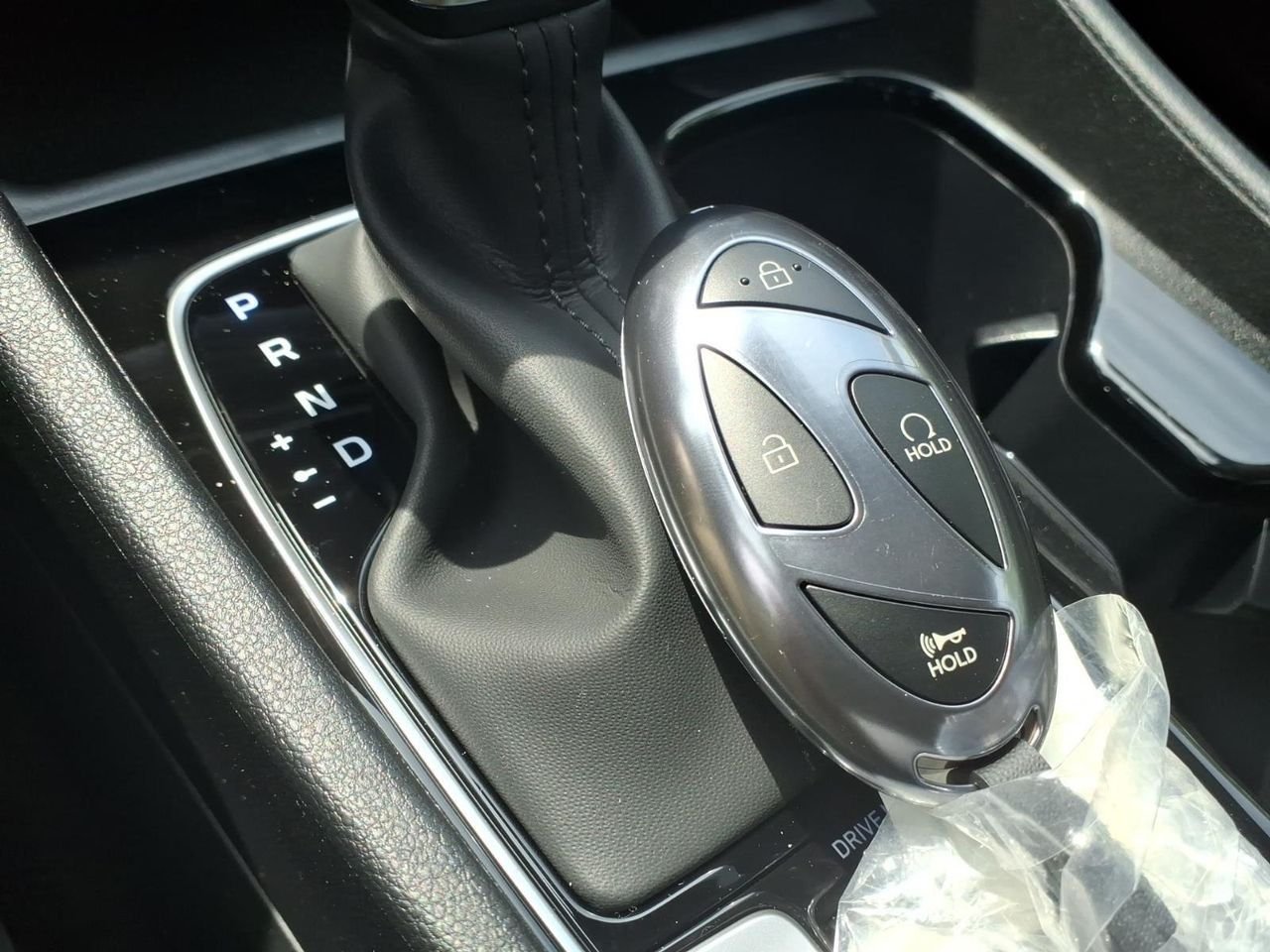 New 2026 Shimmering Silver Hyundai SEL Plus FWD image 30