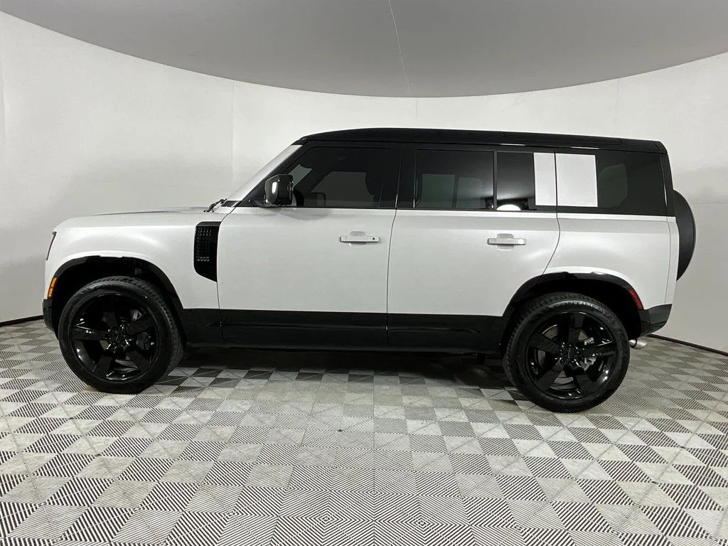 New 2026 Borasco Grey Land Rover X-Dynamic SE image 6