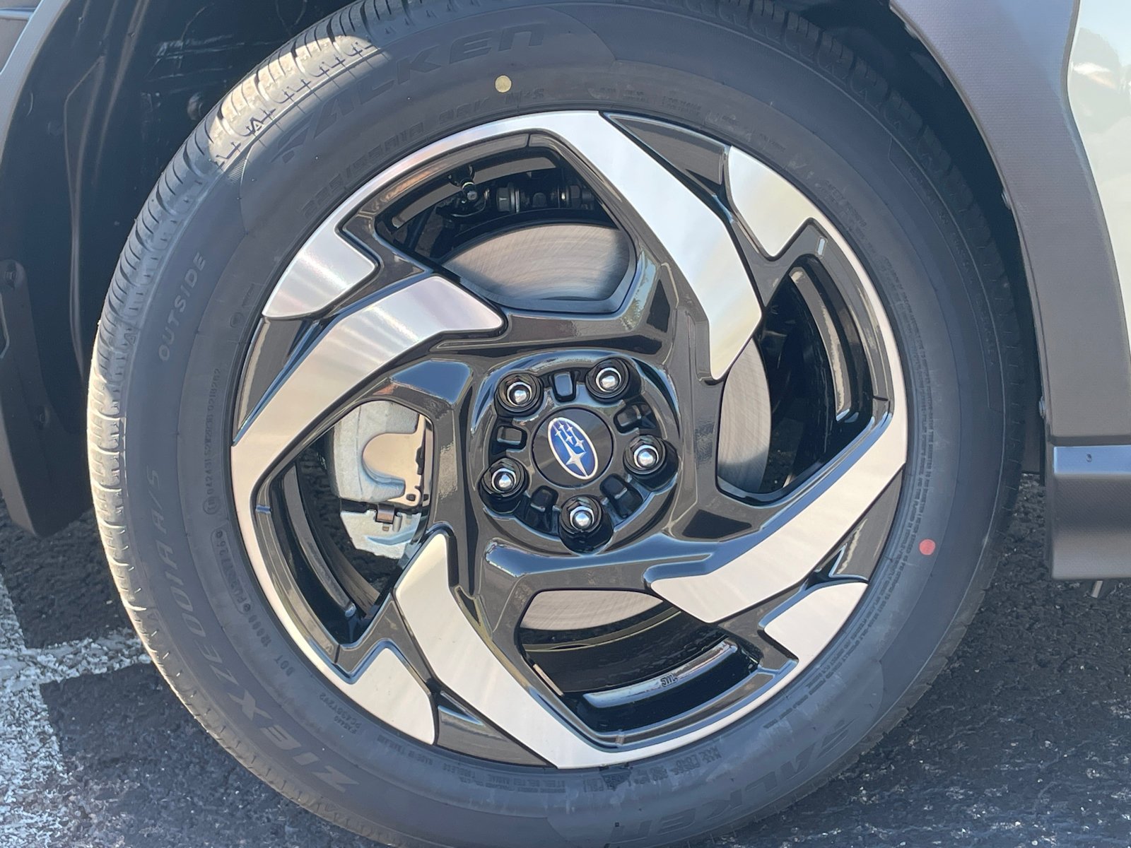 New 2026 SAND DUNE PEARL Subaru Limited Hybrid image 8