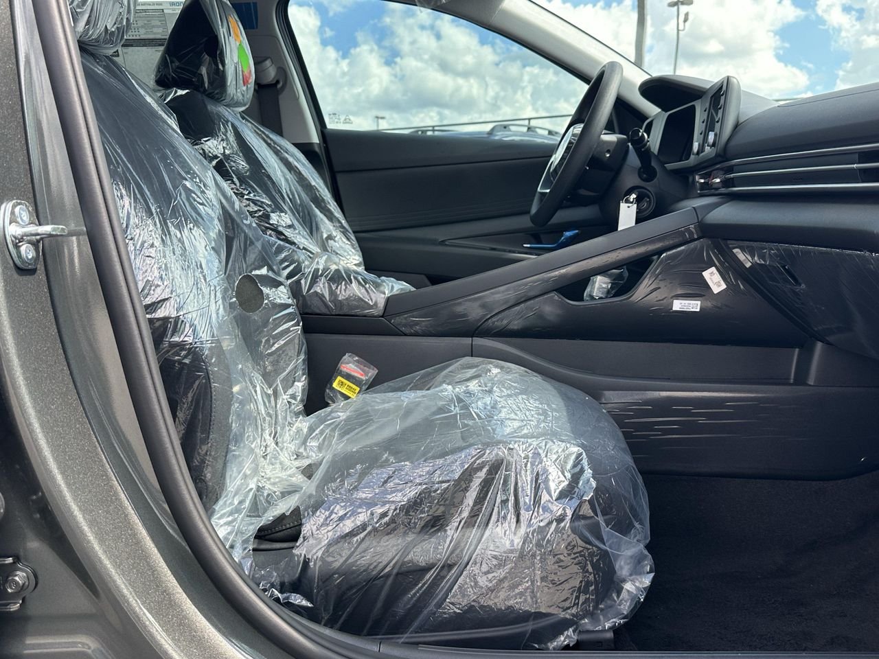 New 2026 Amazon Gray Hyundai SE image 13