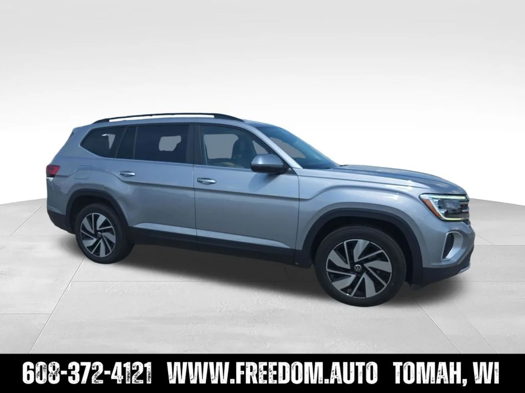 Used 2024 Silver Bird Metallic Volkswagen 2.0T SE w/Technology image 10