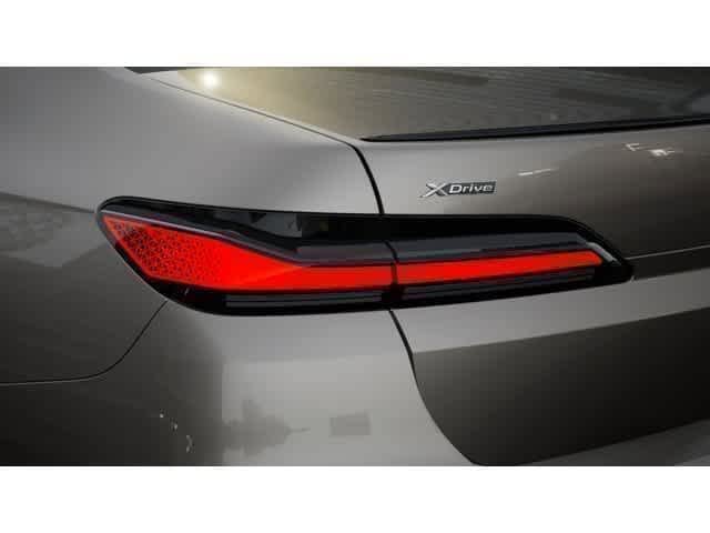 New 2026 Oxide Grey Metallic BMW 740i xDrive image 8