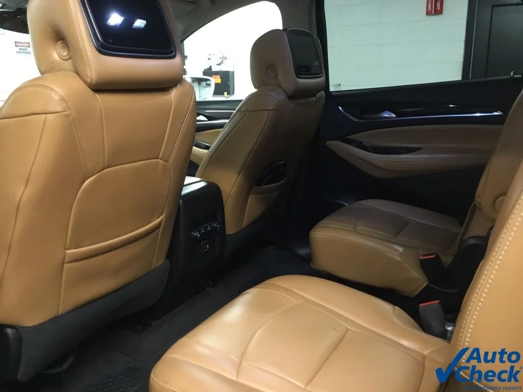 Used 2018 White Buick Essence image 29