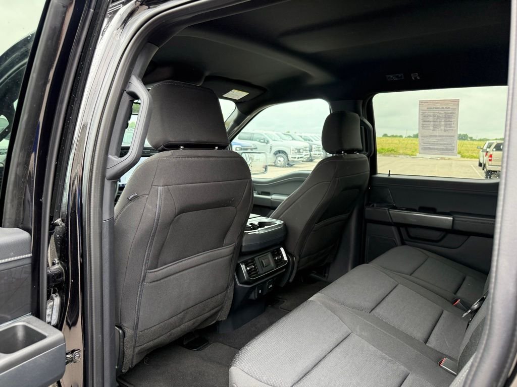 Used 2023 Black Ford XLT image 11