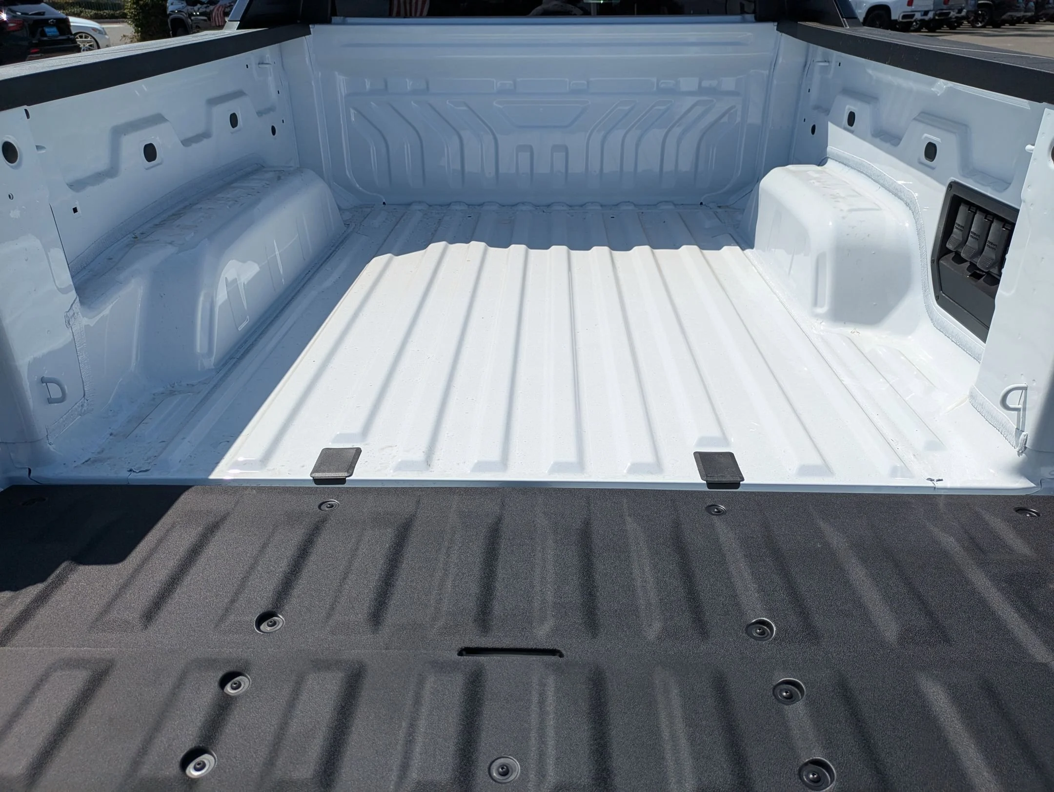 2026 Chevrolet Silverado EV LT - Photo 26