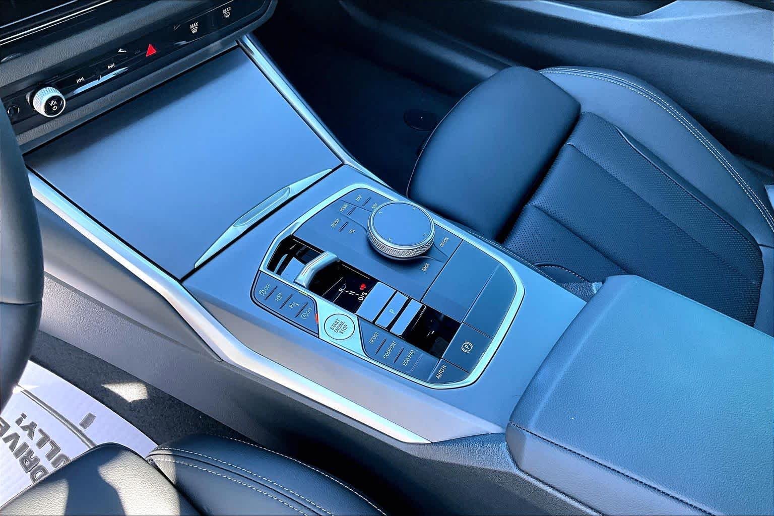 2025 BMW 2 Series 230i - Photo 11