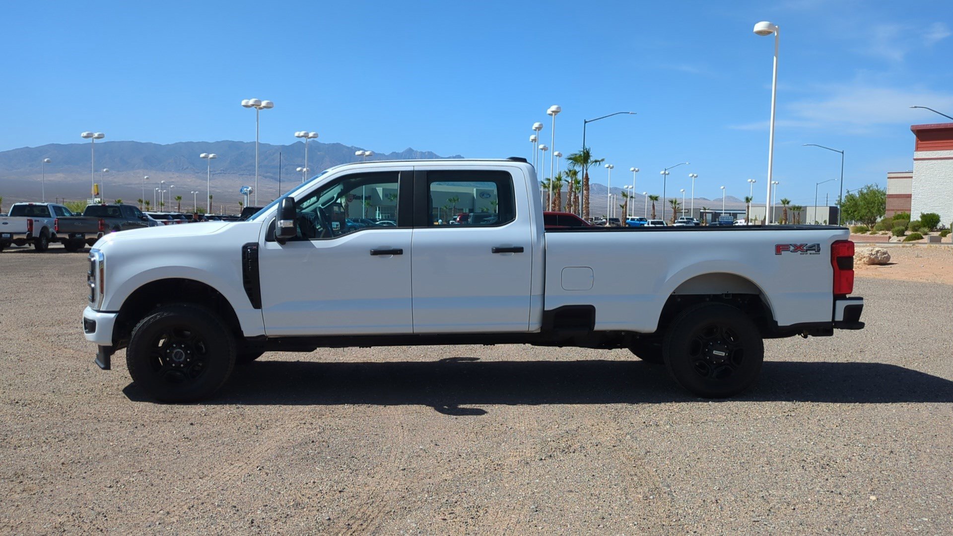 Used 2024 Oxford White Ford XL image 6