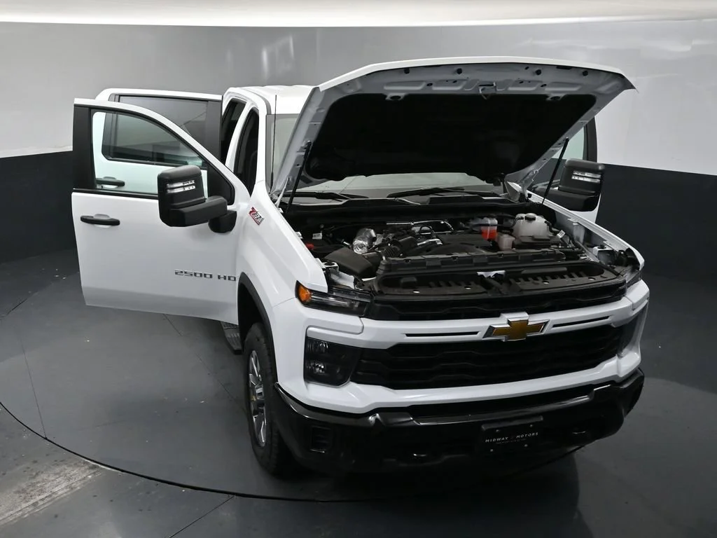 New 2026 Summit White Chevrolet Custom image 52