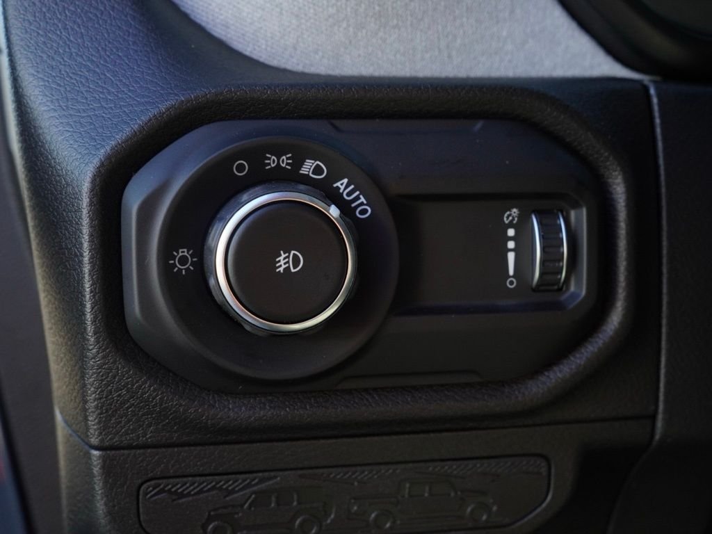 New 2026 Anvil Clear-Coat Exterior Paint Jeep Sport S image 9