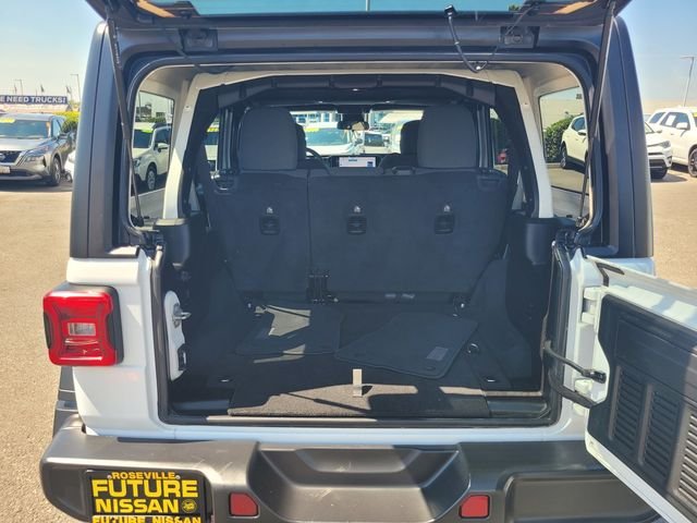 Used 2025 White Jeep Rubicon image 11