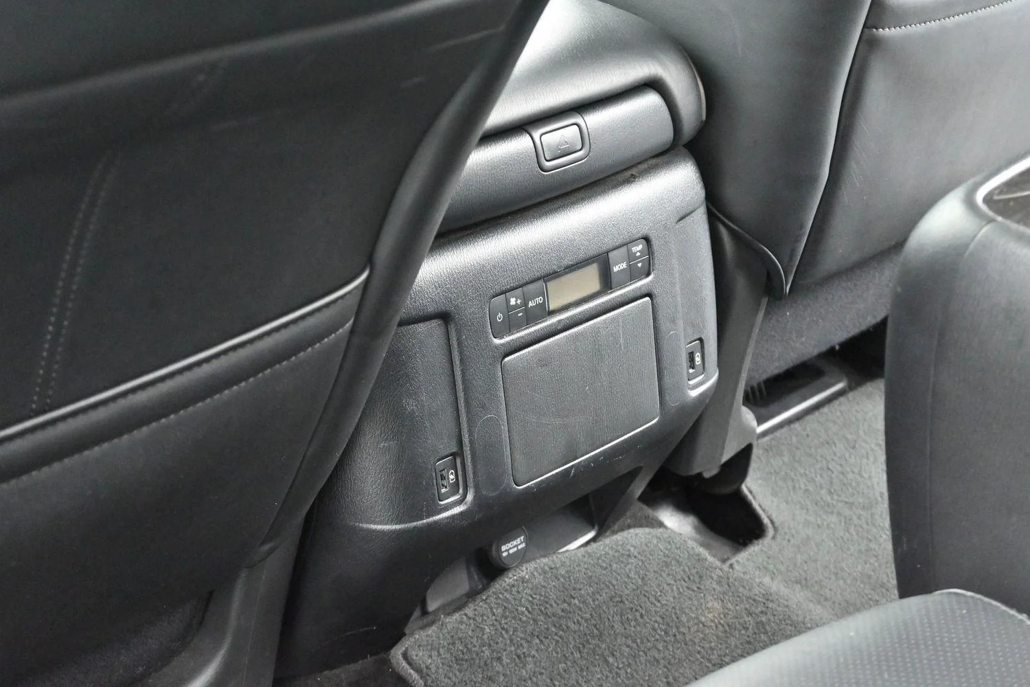 Used 2024 Anthracite Gray INFINITI LUXE image 37