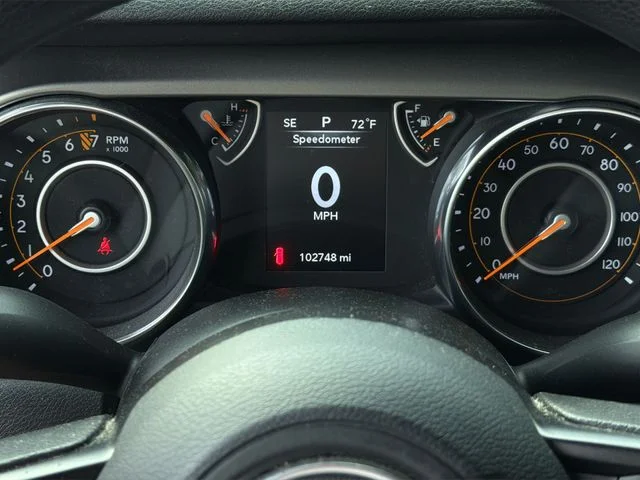 Used 2019 Green Jeep Unlimited Sport image 13
