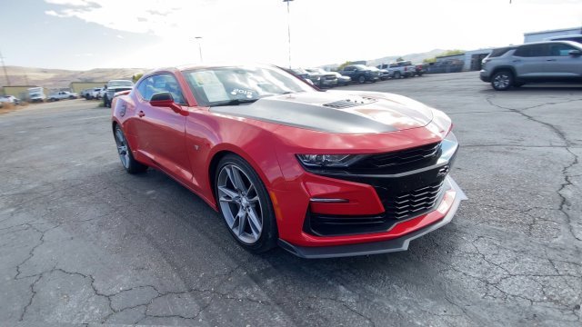 Used 2019 RED HOT Chevrolet 2SS image 2