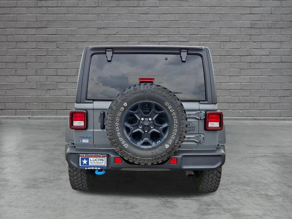 Used 2023 Gray Jeep 4x4 image 41