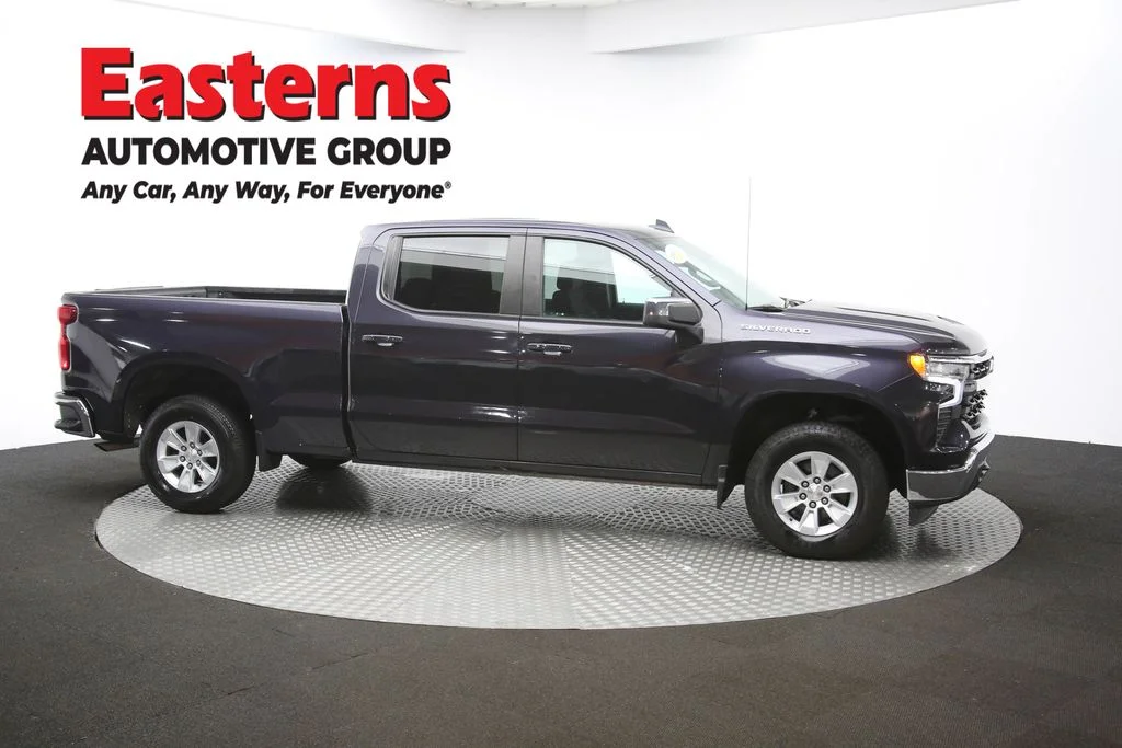 Used 2023 Gray Chevrolet LT image 46