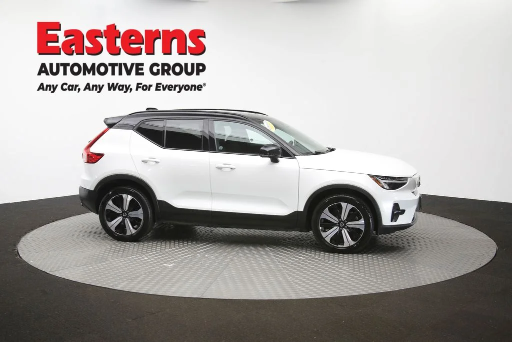 Used 2023 White Volvo Twin Plus image 40