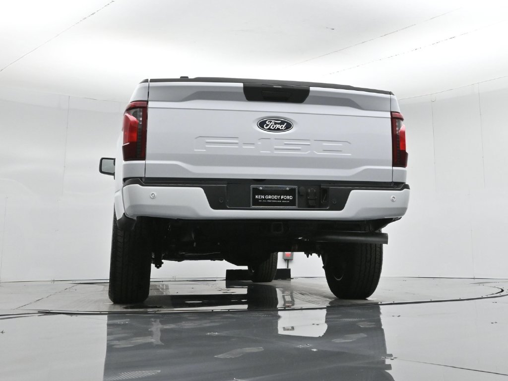 New 2026 Oxford White Ford STX image 47