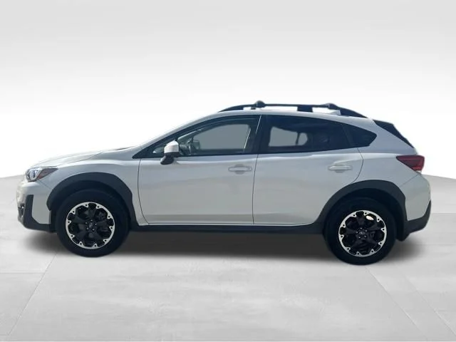 Used 2022 White Subaru Premium image 7