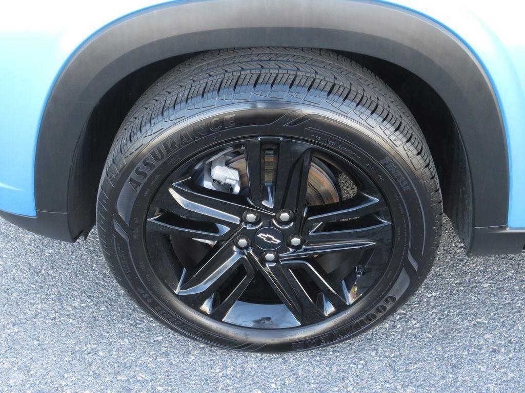 Used 2025 Marina Blue Chevrolet ACTIV image 18