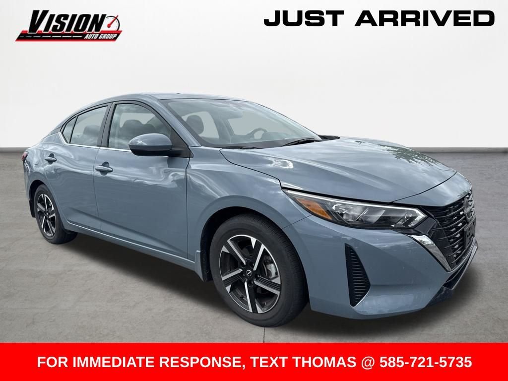 Used 2025 Gray Nissan SV image 3