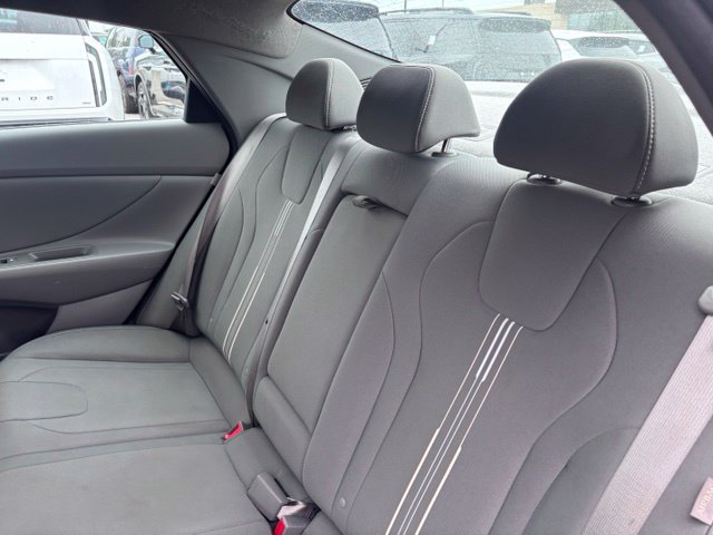 2025 Hyundai Elantra SEL - Photo 40