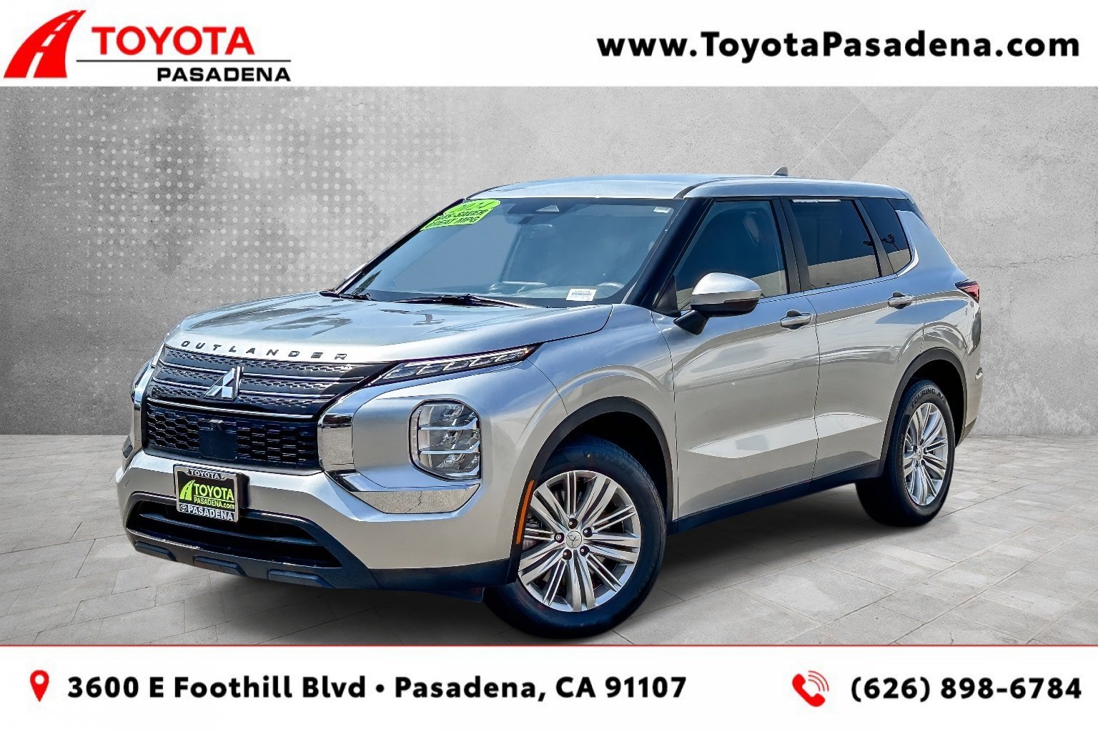 2024 Mitsubishi Outlander ES 2WD's photo