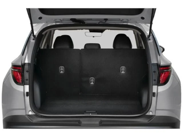 Used 2025 White Hyundai SE image 13