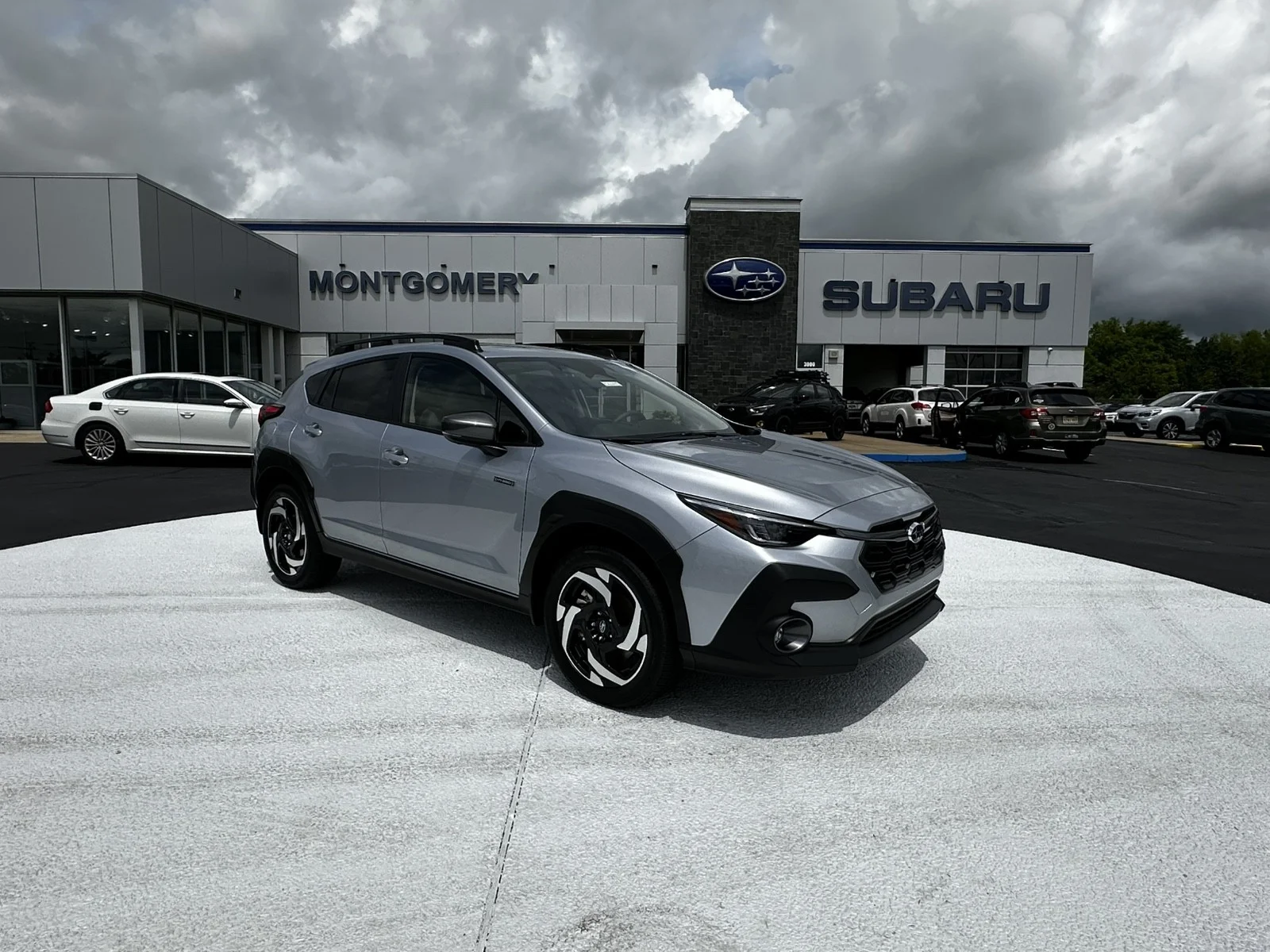 New 2026 ICE SILVER METALLIC Subaru Limited Hybrid image 1