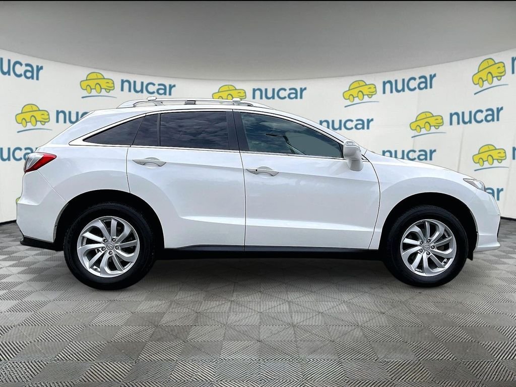 Used 2018  Acura Base image 10