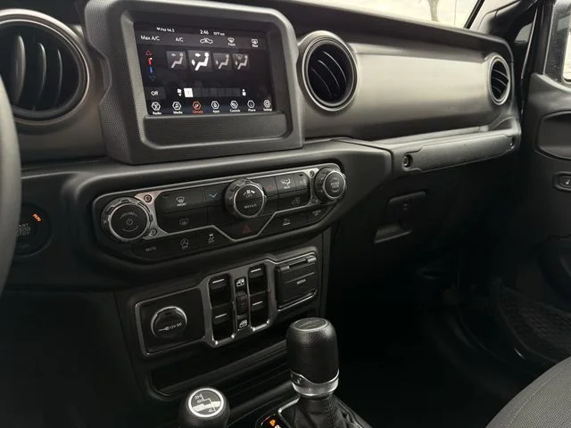 Used 2023 Black Jeep Sport S image 13