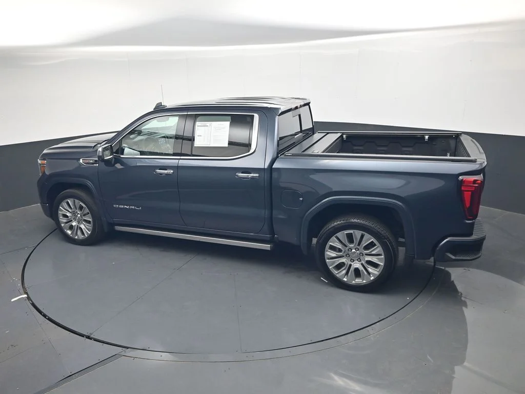 Used 2022 Blue GMC Denali image 30