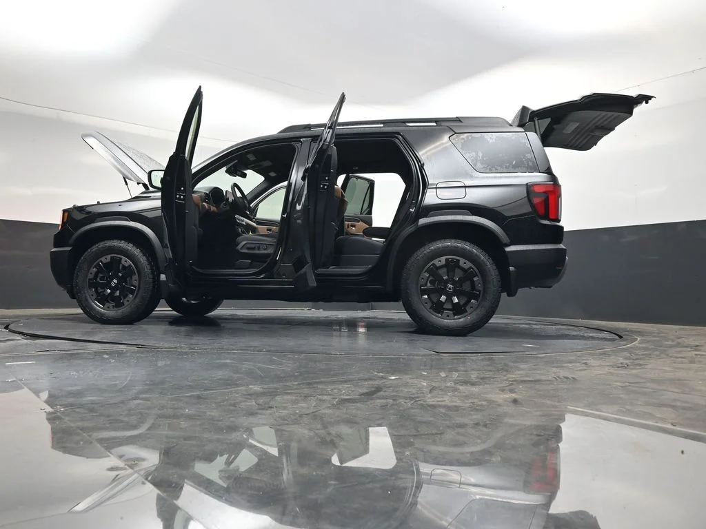 New 2026 Crystal Black Pearl Honda TrailSport Elite image 45