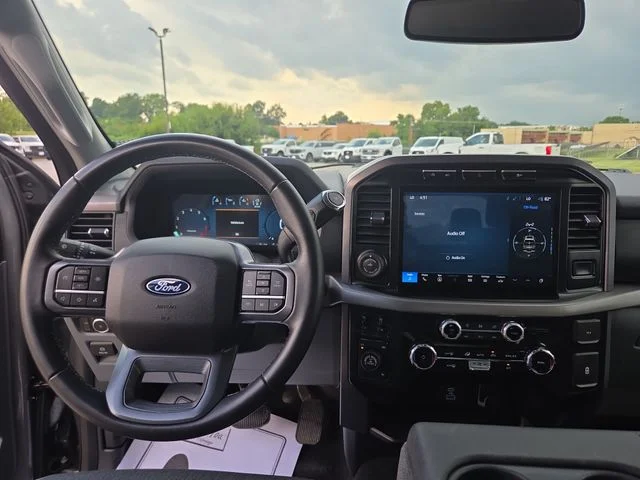 Used 2024 Gray Ford XLT image 12