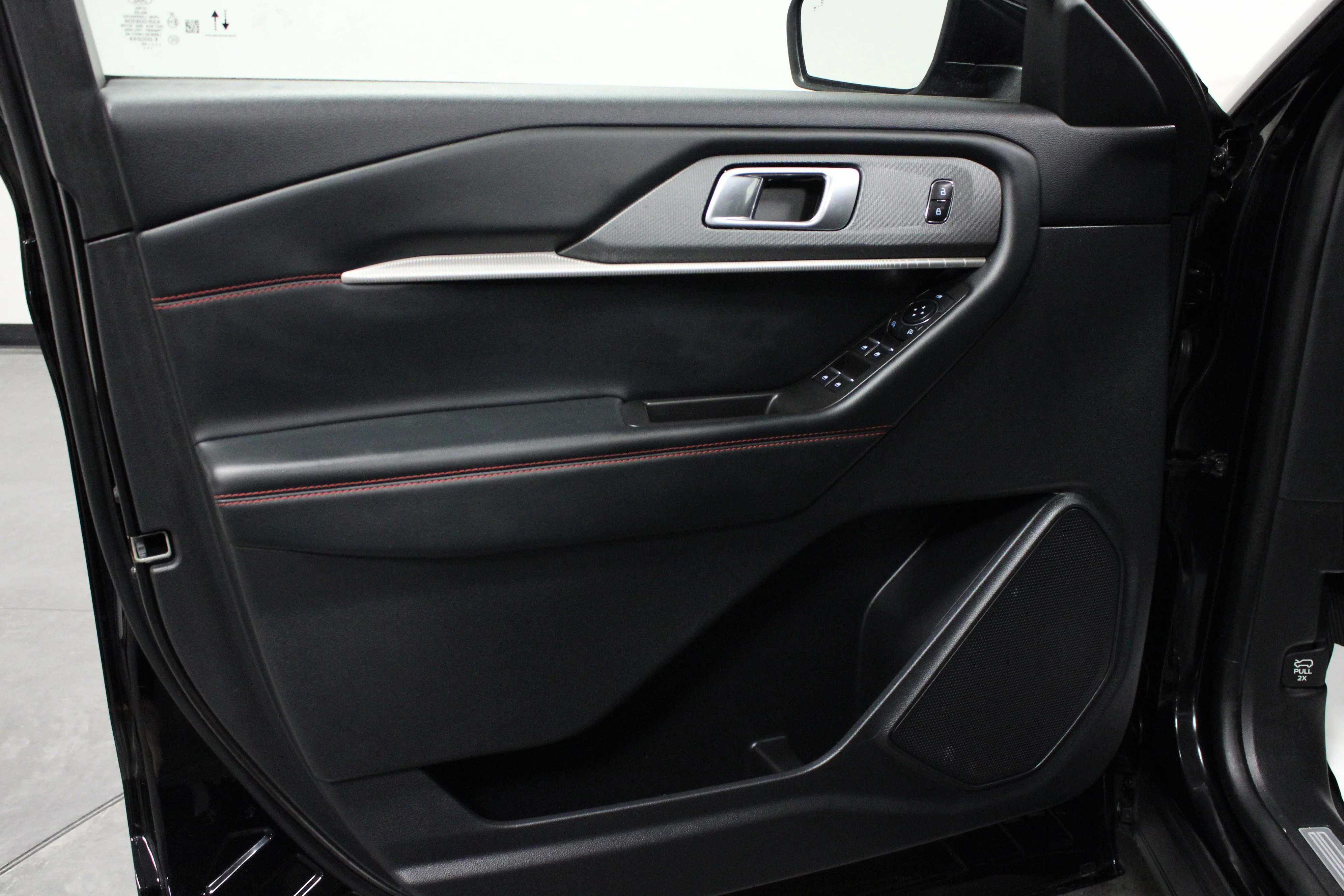 Used 2025 Black Metallic Ford ST-Line image 11