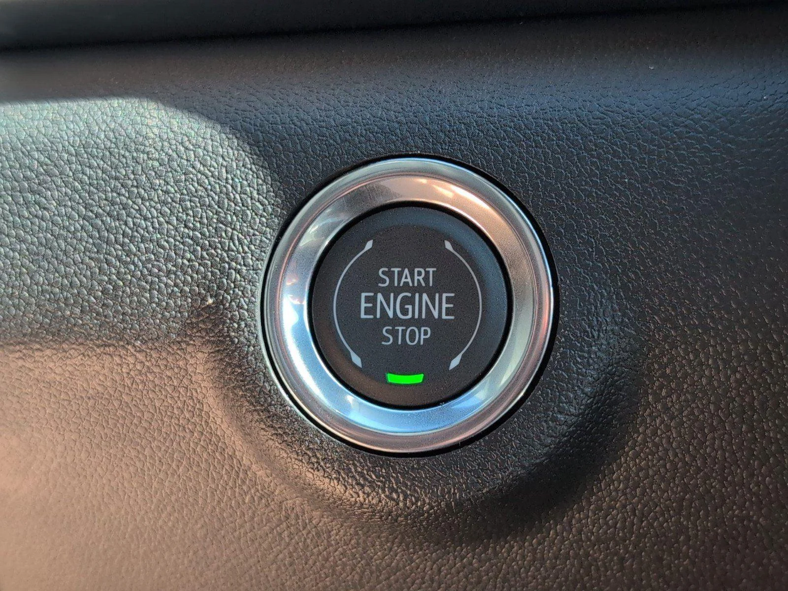New 2026 Summit White GMC Elevation image 20