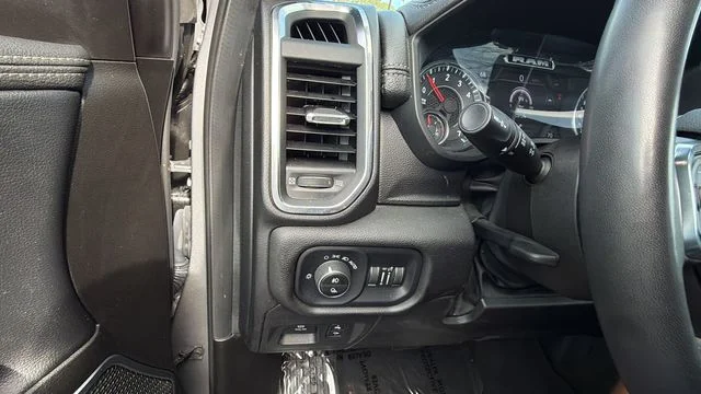 Used 2025 Silver Ram Laramie image 21