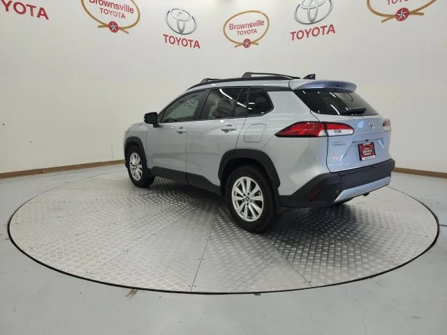 Used 2025 Silver Toyota LE image 6