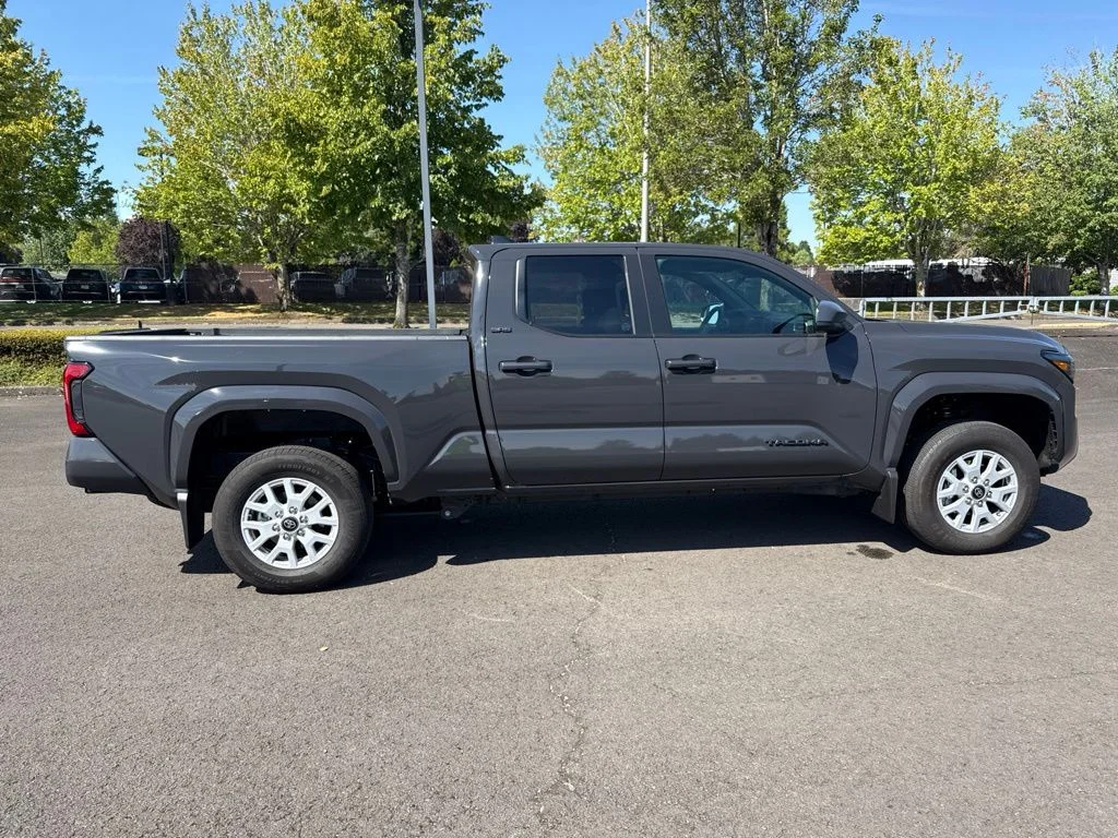 Used 2026 Underground Toyota SR5 image 8